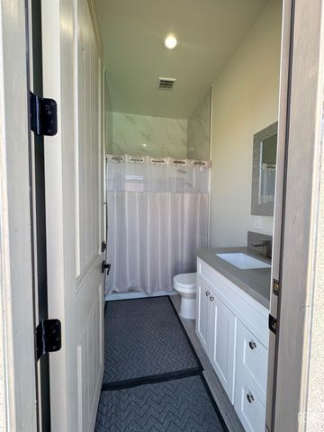 5902 Ocean Jasper Drive, Bakersfield, CA 93313