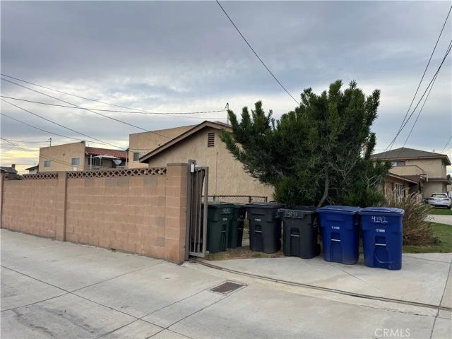 4296 Howard Ave, Los Alamitos, CA 90720