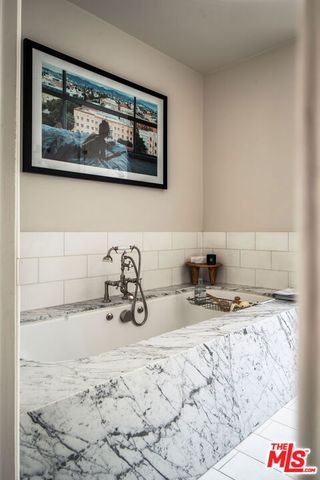 1424 N Crescent Heights Boulevard 60, West Hollywood, CA 90046