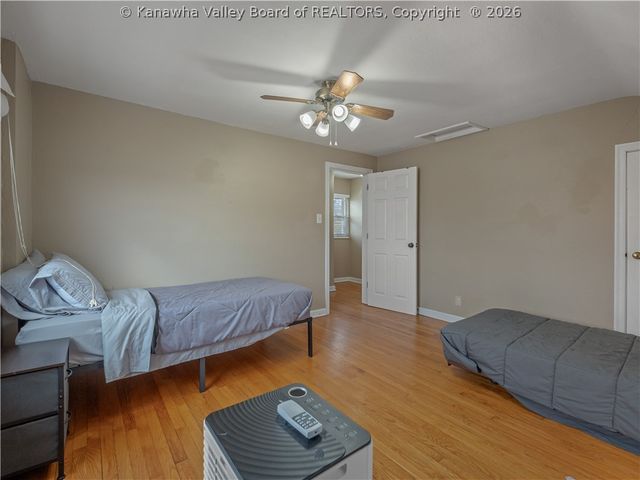 1233 Woodland Drive, Charleston, WV 25302