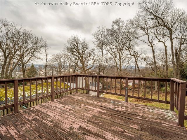 1233 Woodland Drive, Charleston, WV 25302