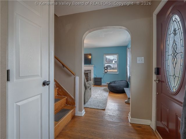 1233 Woodland Drive, Charleston, WV 25302