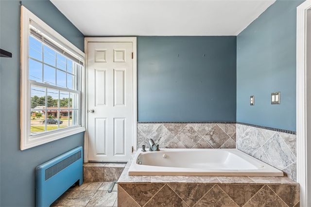 123 Scarborough Road, Pawtucket, RI 02861
