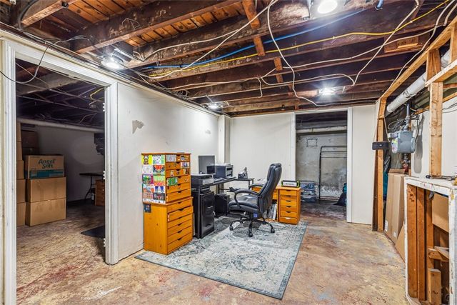 123 Scarborough Road, Pawtucket, RI 02861