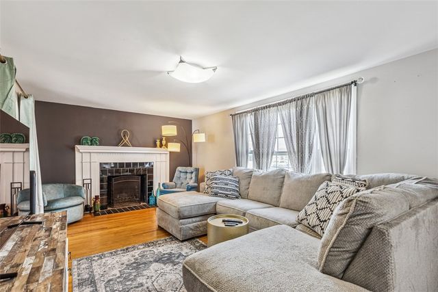 123 Scarborough Road, Pawtucket, RI 02861
