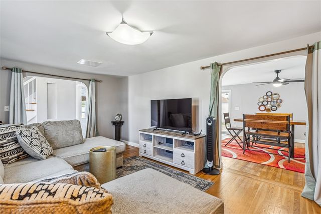 123 Scarborough Road, Pawtucket, RI 02861