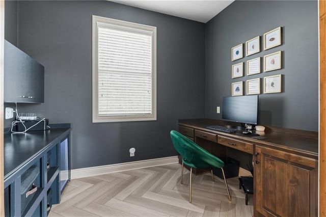 9014 Chestnut Street, Lenexa, KS 66220