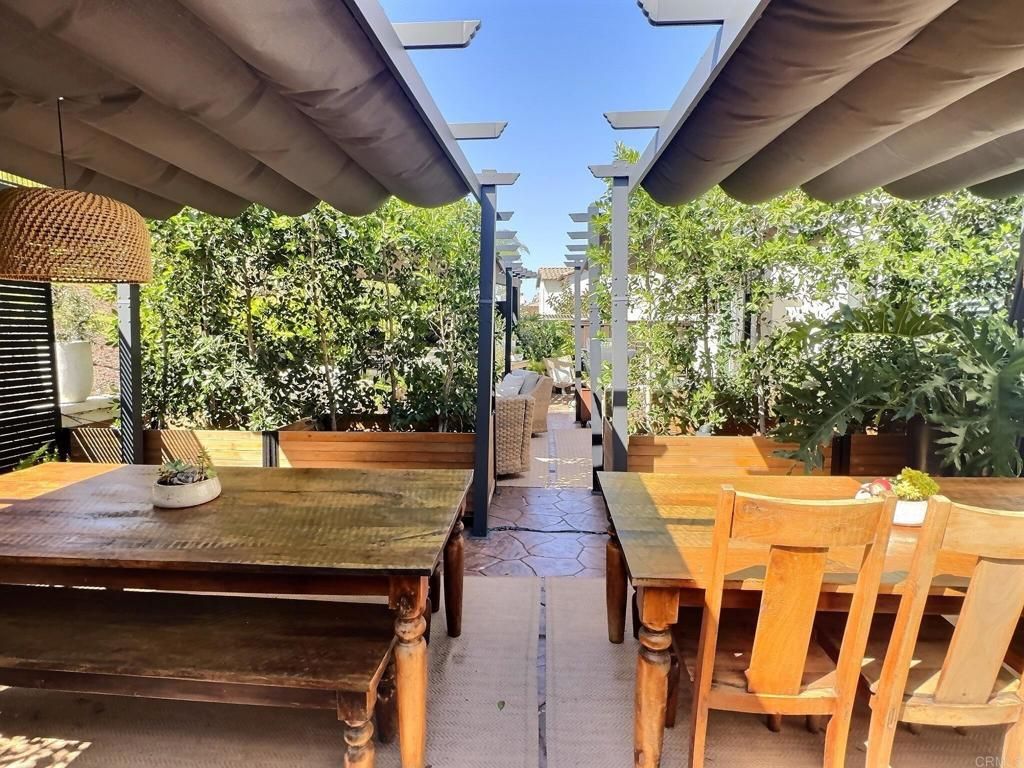 Image 16 of property listing at 1694 Quiet Trail Drive, Chula Vista, CA 91915