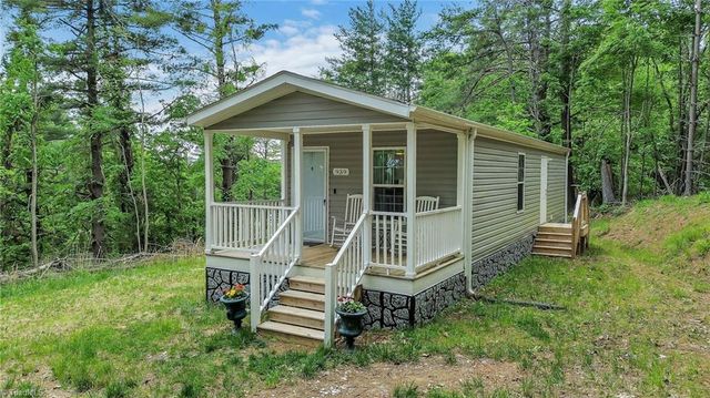 939 Don Bare Road, Jefferson, NC 28640