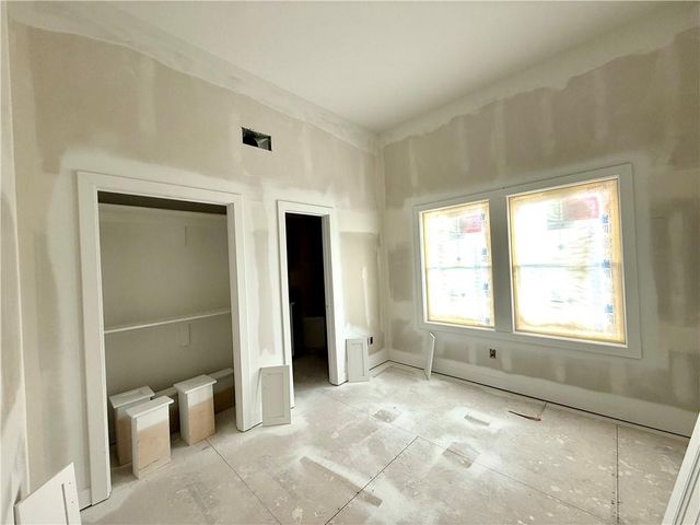 3207 SW Enoch Street, Lee's Summit, MO 64082