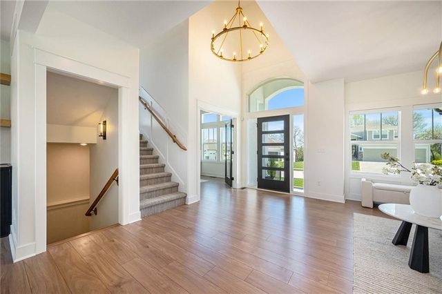 3207 SW Enoch Street, Lee's Summit, MO 64082