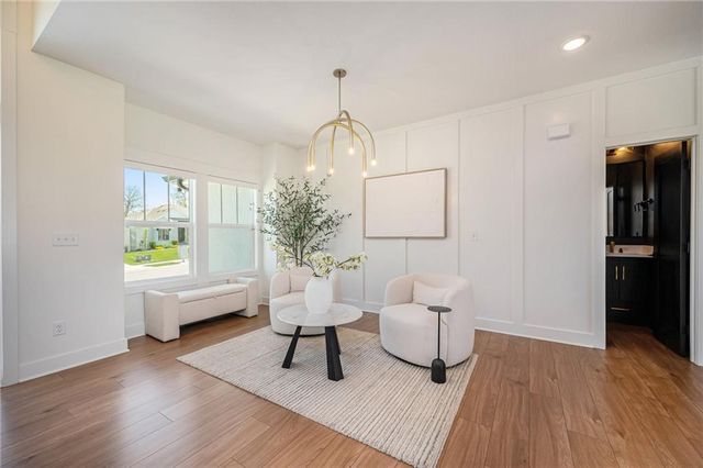 3207 SW Enoch Street, Lee's Summit, MO 64082