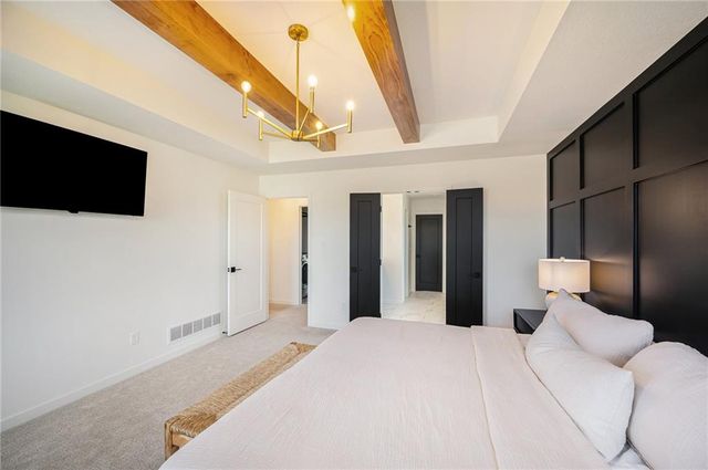 3207 SW Enoch Street, Lee's Summit, MO 64082