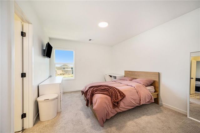 3207 SW Enoch Street, Lee's Summit, MO 64082