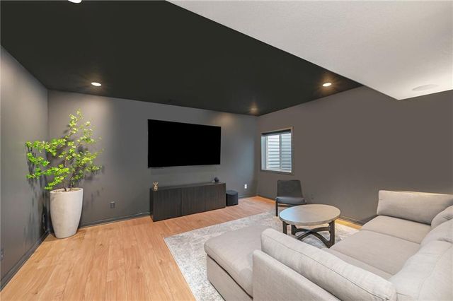 3207 SW Enoch Street, Lee's Summit, MO 64082