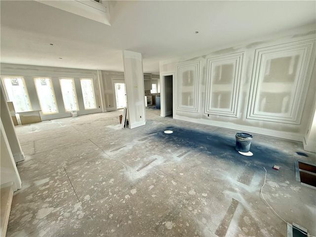 3207 SW Enoch Street, Lee's Summit, MO 64082