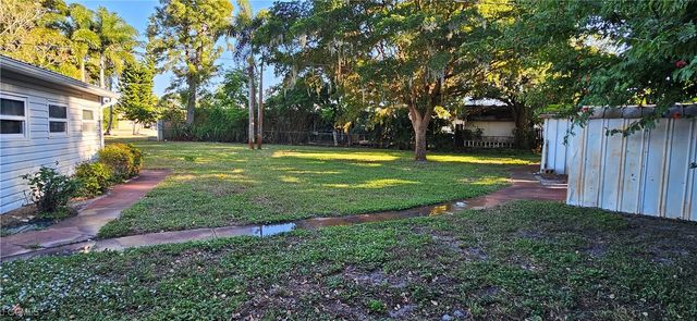 7350 Myrtle RD, Fort Myers, FL 33967