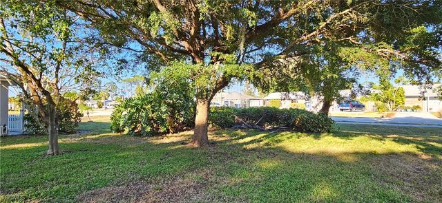 7350 Myrtle RD, Fort Myers, FL 33967