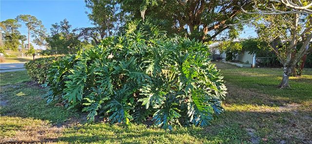 7350 Myrtle RD, Fort Myers, FL 33967