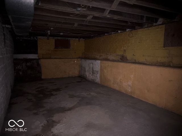 1037 W 32nd Street, Indianapolis, IN 46208