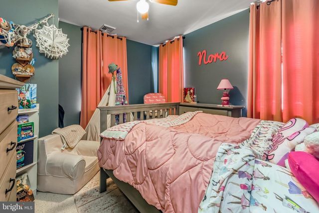 18 E FRONT ST, Glendora, NJ 08029