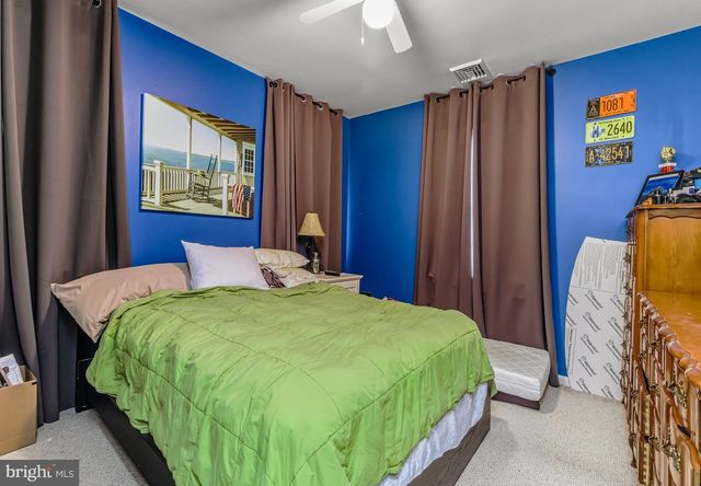 18 E FRONT ST, Glendora, NJ 08029