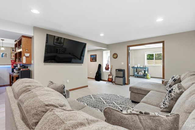 6535 Woodstone, Liberty Twp, OH 45044