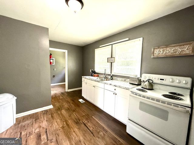 2602 LAKERIDGE Circle, Rome, GA 30165