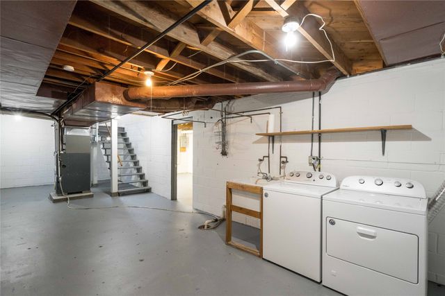 1243 Merle Hay Road, Des Moines, IA 50311