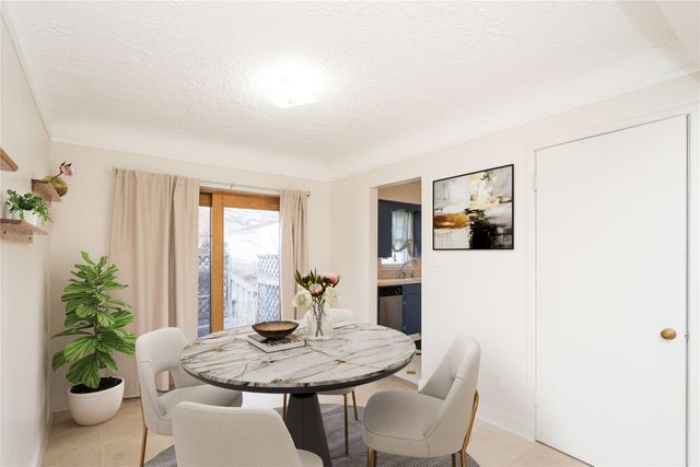 1243 Merle Hay Road, Des Moines, IA 50311