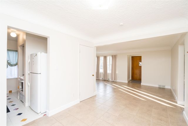 1243 Merle Hay Road, Des Moines, IA 50311