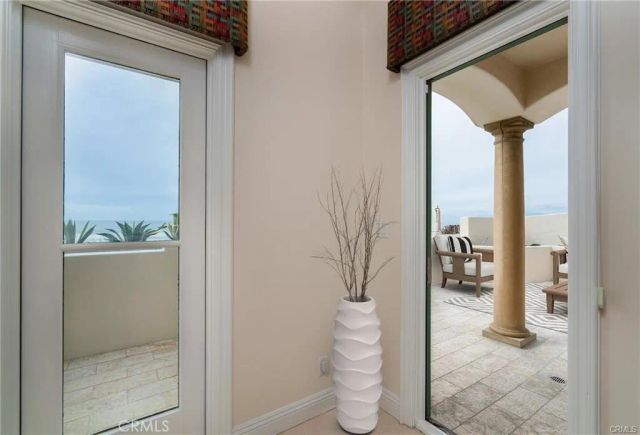 2420 The Strand, Manhattan Beach, CA 90266