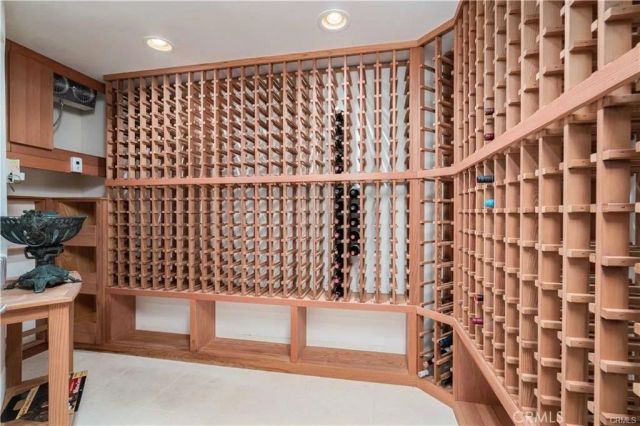 2420 The Strand, Manhattan Beach, CA 90266