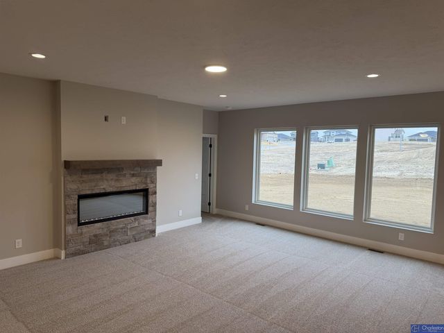 11007 N 172nd Street, Bennington, NE 68007