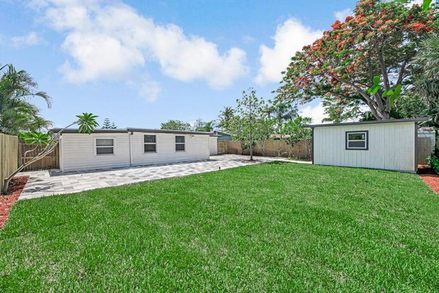 12063 Acapulco Avenue, Palm Beach Gardens, FL 33410