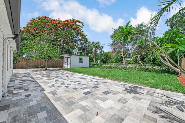 12063 Acapulco Avenue, Palm Beach Gardens, FL 33410