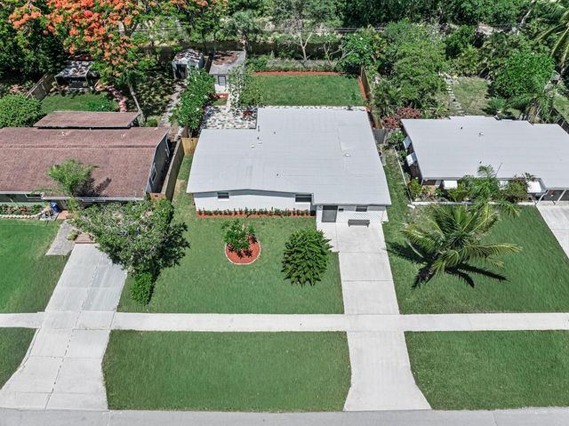 12063 Acapulco Avenue, Palm Beach Gardens, FL 33410