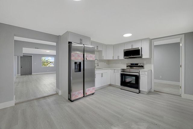 12063 Acapulco Avenue, Palm Beach Gardens, FL 33410