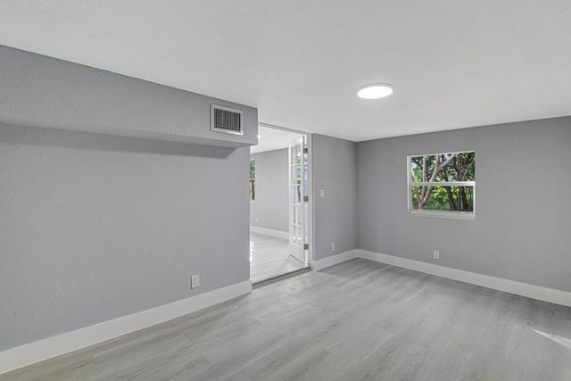 12063 Acapulco Avenue, Palm Beach Gardens, FL 33410