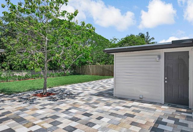 12063 Acapulco Avenue, Palm Beach Gardens, FL 33410