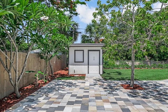12063 Acapulco Avenue, Palm Beach Gardens, FL 33410