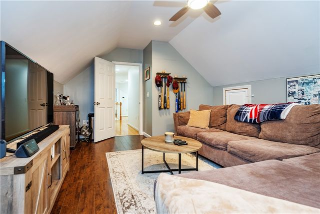 195 Oakland Beach Avenue, Warwick, RI 02889