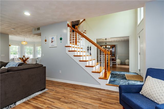 195 Oakland Beach Avenue, Warwick, RI 02889