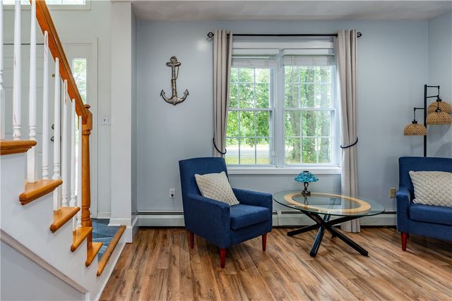 195 Oakland Beach Avenue, Warwick, RI 02889