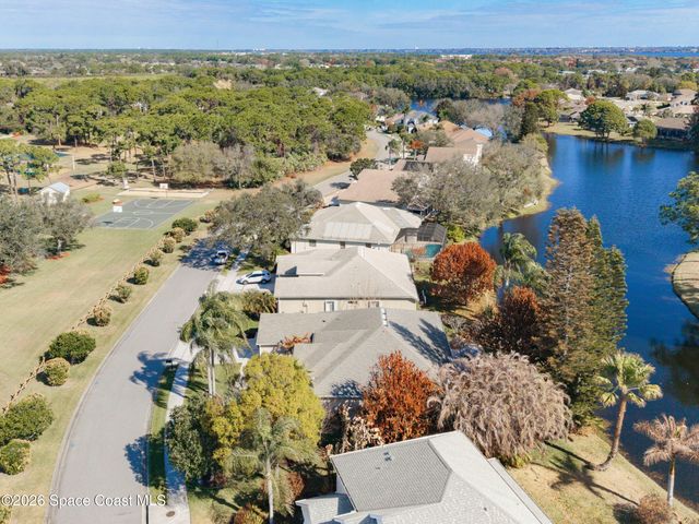 631 Autumn Glen Drive, Melbourne, FL 32940