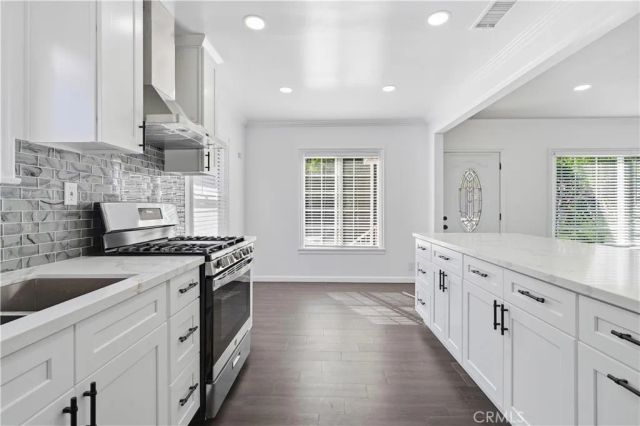 8613 Higuera, Culver City, CA 90232