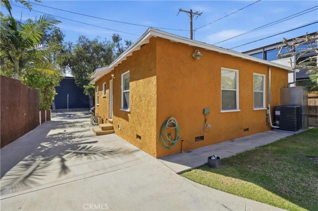 8613 Higuera, Culver City, CA 90232