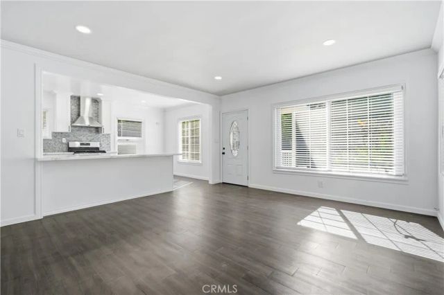 8613 Higuera, Culver City, CA 90232