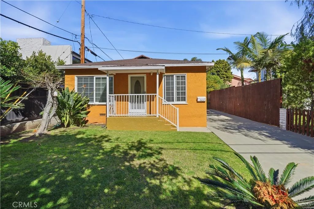 8613 Higuera, Culver City, CA 90232