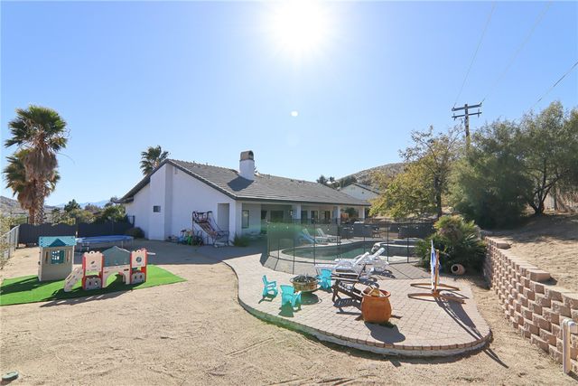 7525 Whitney, Yucca Valley, CA 92284